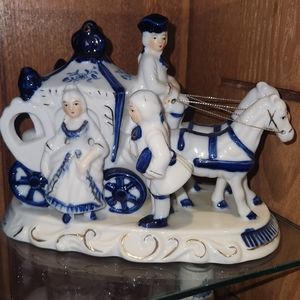 Vintage Horse Carriage Victorian Colonial Porcelain Figurine Cobalt Blue White
